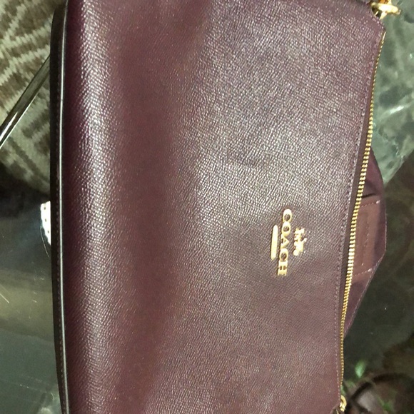 Coach Black Leather Handbag Classic Structured Design - Picture 3 of 10